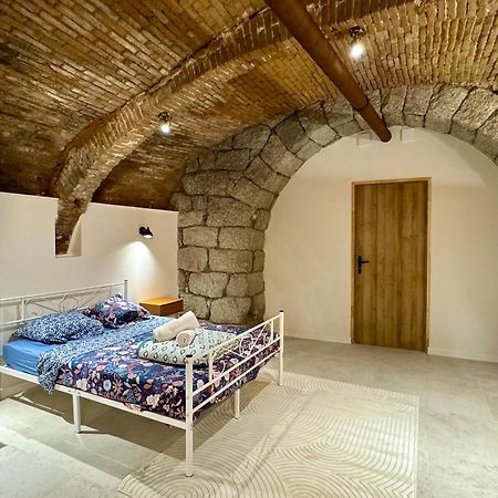 Sartène Loft De Charme En Centre Ville מראה חיצוני תמונה
